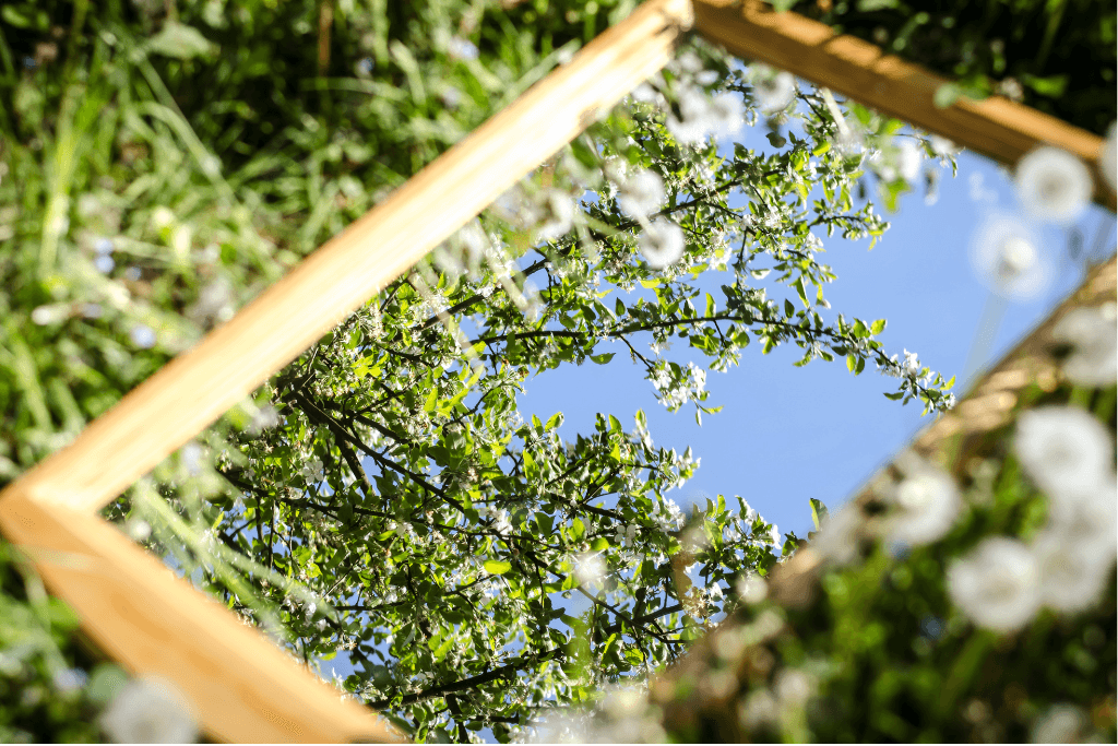Small garden ideas for park homes Mirror in garden
